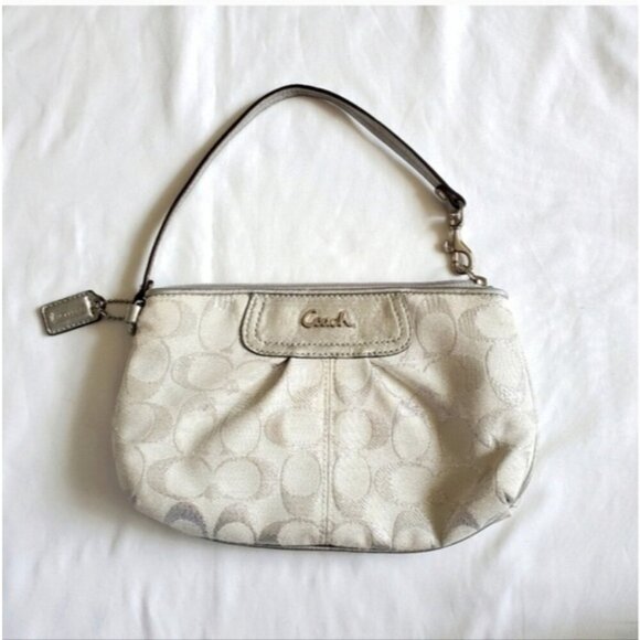 Coach White Monogram Canvas Large Wristlet Clutch Bag - Picture 1 of 14